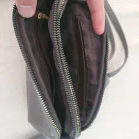 کراس بگ طوسی|کیف، کفش، کمربند|اصفهان, مفتح|دیوار