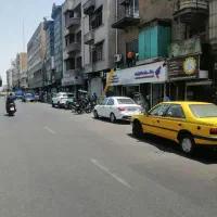 مغازه آبمیوه فروشی