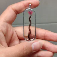 کادو روز دخترجاسوییچی موجاودانه گردنبندحرارتی رزین