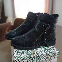 ۳ جفت کفش مشکی سایز ۳۹ کالج بوت ونس کتونی|کیف، کفش، کمربند|رشت, هلال احمر|دیوار