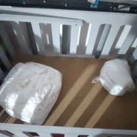 گهواره درحد نو|تخت و صندلی بچه|کنگاور, |دیوار