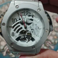 ساعت بسیارخوشدست بانبزکارمیکنه کلاسیک