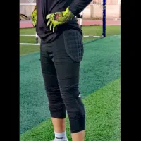 شورت ضدضربه محافظ داردروازه بانی فوتبال و فوتسال
