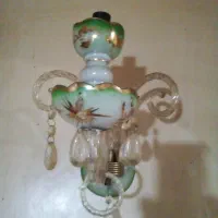 چراغ دیواری قدیمی .