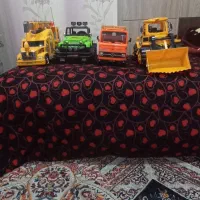 فروش چهار تا ماشین اسباب بازی