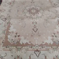 فرش کرمی درحد نو