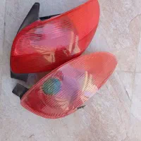 چراغ عقب کامل206،ودوعدد لاستیک بارز