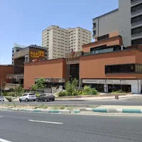 اجاره غرفه فست فود ورودی هایپر