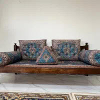 تخت سنتی و شاه نشین