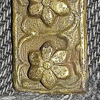 سنجاق سینه ابکاری طلا باستانی