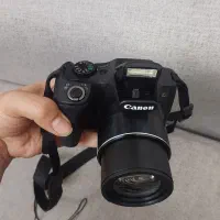 دوربین کنون