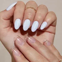 کاشت ناخن با طرح های زیبا فقط با ۳۰۰هزار