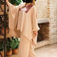 لباس کاملا نو