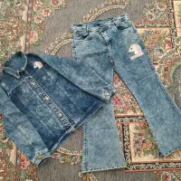 شلوار لی و کت لی اسب شاخ دار