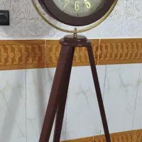 ساعت ایستاده