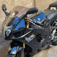 سوزوکیGsx1000(شبح)
