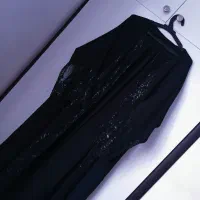 تعدادی لباس زنانه نو ومجلسی مانتو