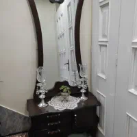 میز کنسول و آینه شعمدان