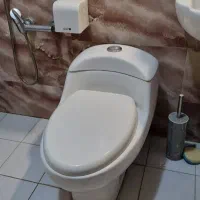 ۲ عدد توالت فرنگی