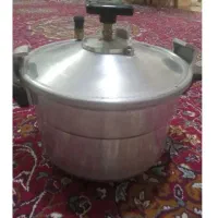 زودپز وقابلمه
