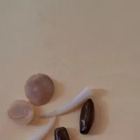 قدیمی  ماه ره