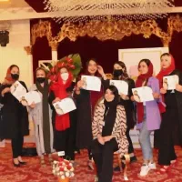 تخفیف آموزش میکاپ و رنگ مو شینیون|خدمات آموزشی|کرج, گلشهر|دیوار