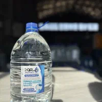 آب مقطر ۵ لیتری آزمایشگاهی آب مقطر دیونیزه پزشکی