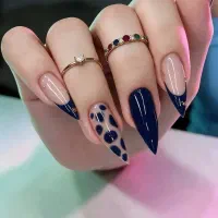 آموزش تخصصی و پیشرفته کاشت ناخن