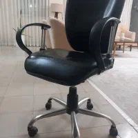 صندلی چرخدار مدیریتی