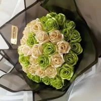 گل ربانی،مصنوعی،شاین دار،هدیه روز پدر باکس گل