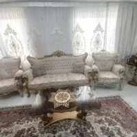 سرویس مبلمان و تخت خواب سلطنتی