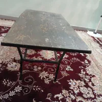 یک عدد میز وسط بدون گل میز