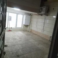 طبقه همکف راه جدا.