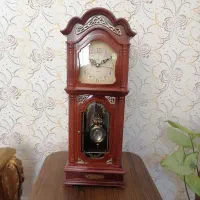 ساعت رو میزی شیک و زیبا