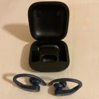 هدفون Powebeats pro کاملا نو شارژ هم نشده