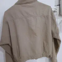 کت دخترانه|لباس|شهریار, کهنز|دیوار