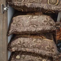 پشتی تمیز نو بدون استفاده