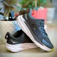 کتونی ساکونی آسیکس کولمبیا