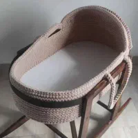 کریرنوزاد( گهواره) بافتنی مدل نیمه سایه در حد نو