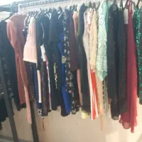 عمده پوشاک استوک. به دلیل تغیر شغل زیر قیمت|لباس|مهاباد (آذربایجان غربی), |دیوار