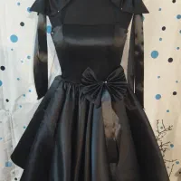 لباس مجلسی|لباس|نیشابور, فرح بخش|دیوار