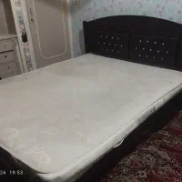 تخت خواب دو نفره فلزی به همراه تشک