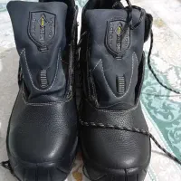 کفش ایمنی پاتن ۴۳ چرم جلواهنی|کیف، کفش، کمربند|شاهینشهر, شهرک گلدیس|دیوار