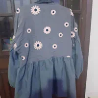 تعدادی لباس خارجی و ایرانی
