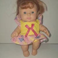 عروسک دخترانه