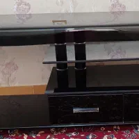 میز تلوزیون شیشه ای