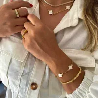 ست دستبند و گردنبند ونکلیف