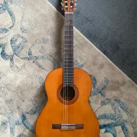 گیتار یاماها c40