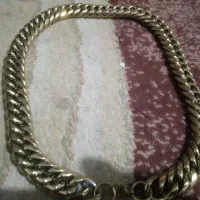 قلاده سگ|بدلیجات|رشت, بازار|دیوار