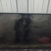 ال ای دی شکسته ولی روشن میشه